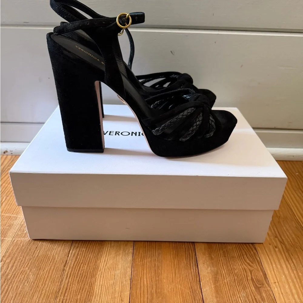 Veronica Beard Black Knotted Heels - Picture 3 of 6